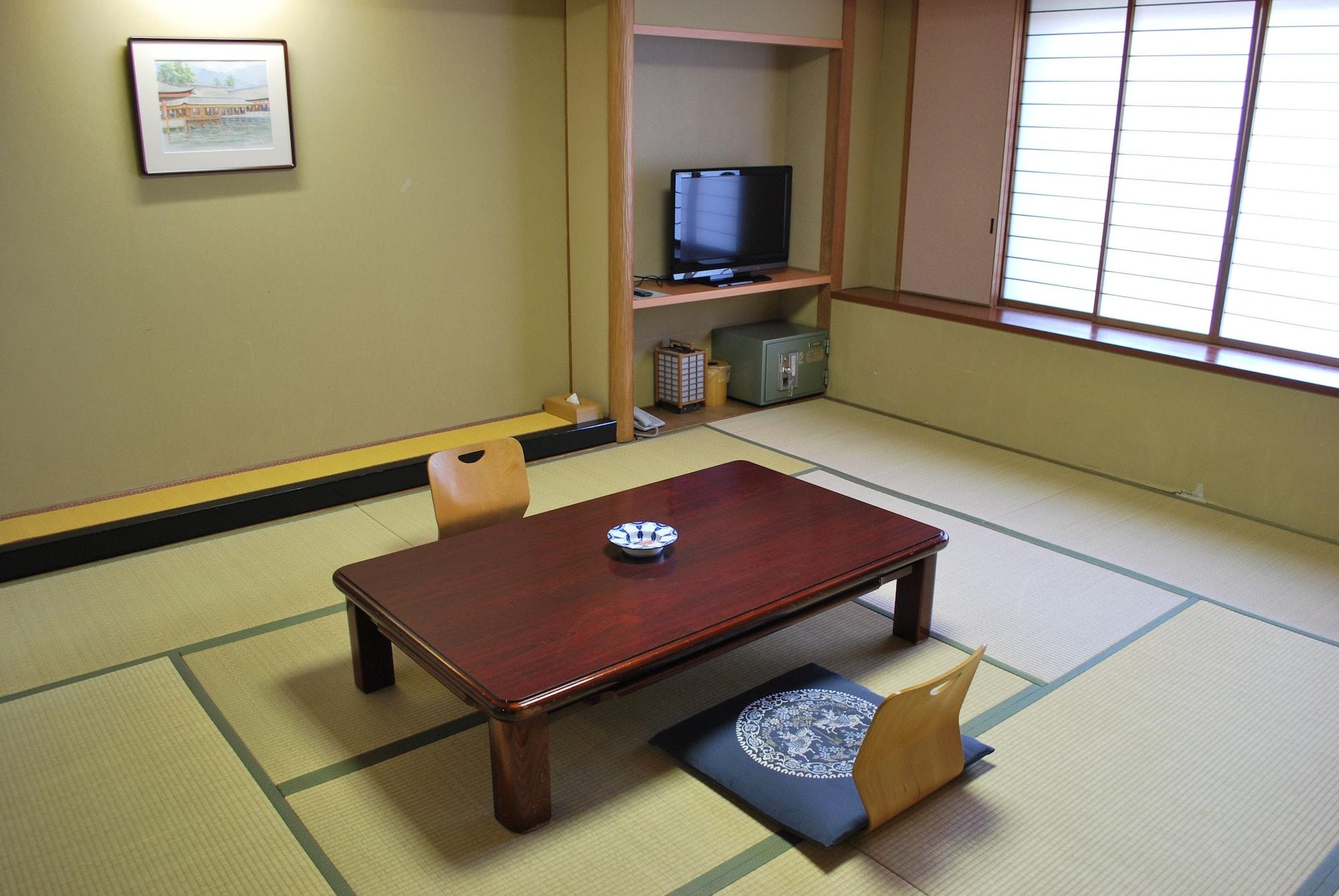 Miyajima Hotel Makoto Hatsukaichi Zewnętrze zdjęcie